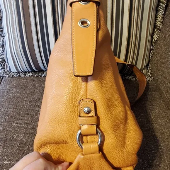 EUC Coach Pebble Leather Shoulder Bag - Rare - Picture 3 of 15